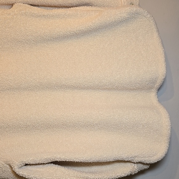 Abercrombie & Fitch Sherpa Teddy Cream Button Pocket Shacket Jacket New Out Tag - Picture 11 of 16